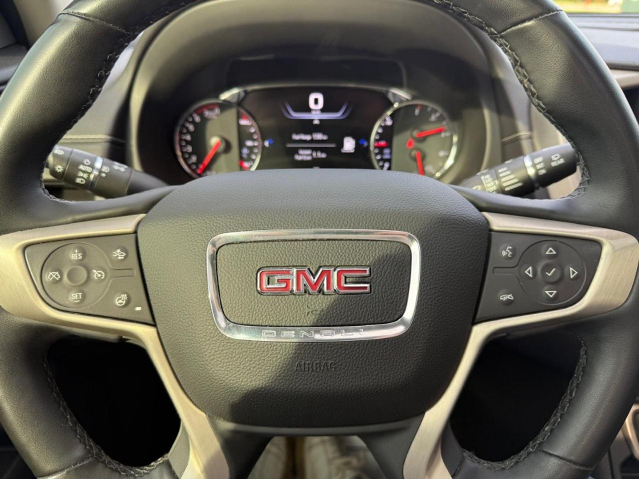 2023 GMC Terrain DENALI/ AWD/ HUD/ LEATHER/ PANO SUNROOF/ NAVI Photo