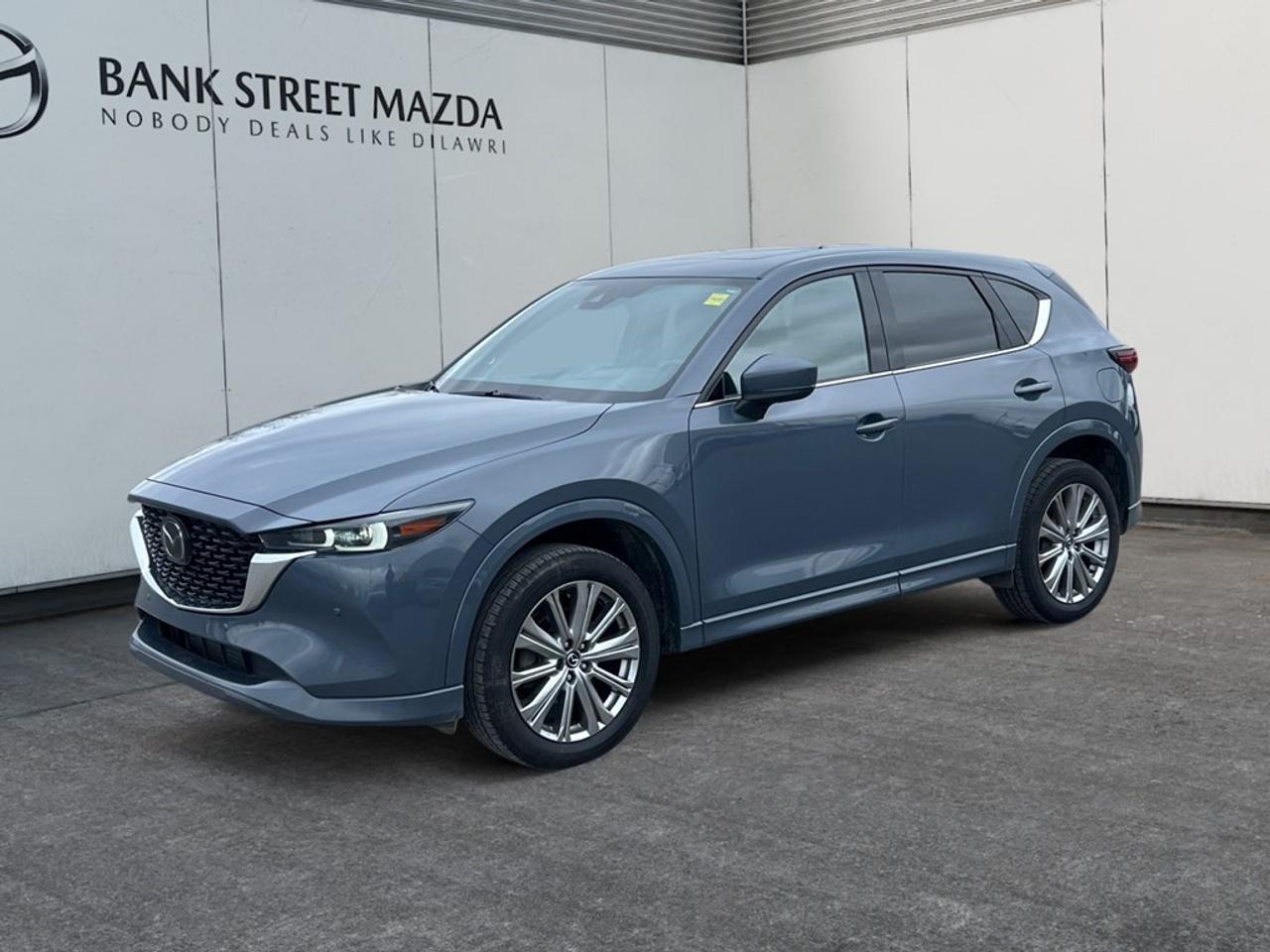Used 2023 Mazda CX-5 Signature AWD for sale in Ottawa, ON
