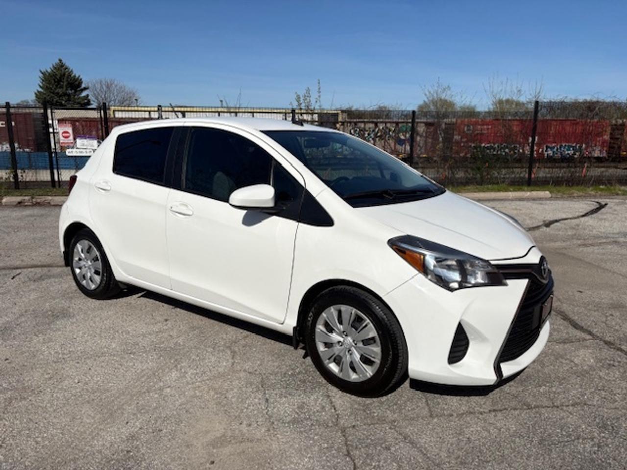 2015 Toyota Yaris LE HB **1 OWNER-ONLY 72,000KM-CERTIFIED** Photo