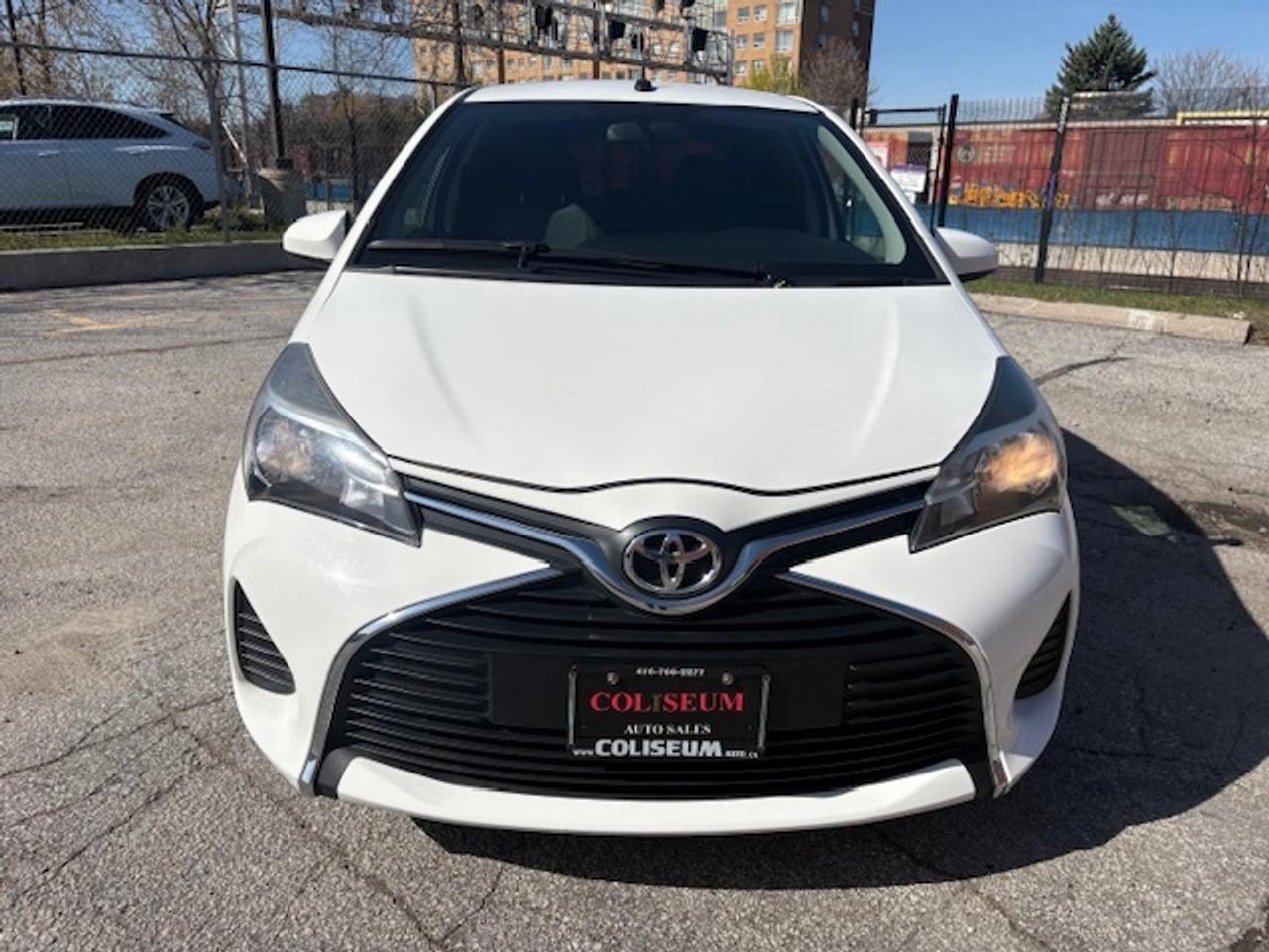 2015 Toyota Yaris LE HB **1 OWNER-ONLY 72,000KM-CERTIFIED** Photo
