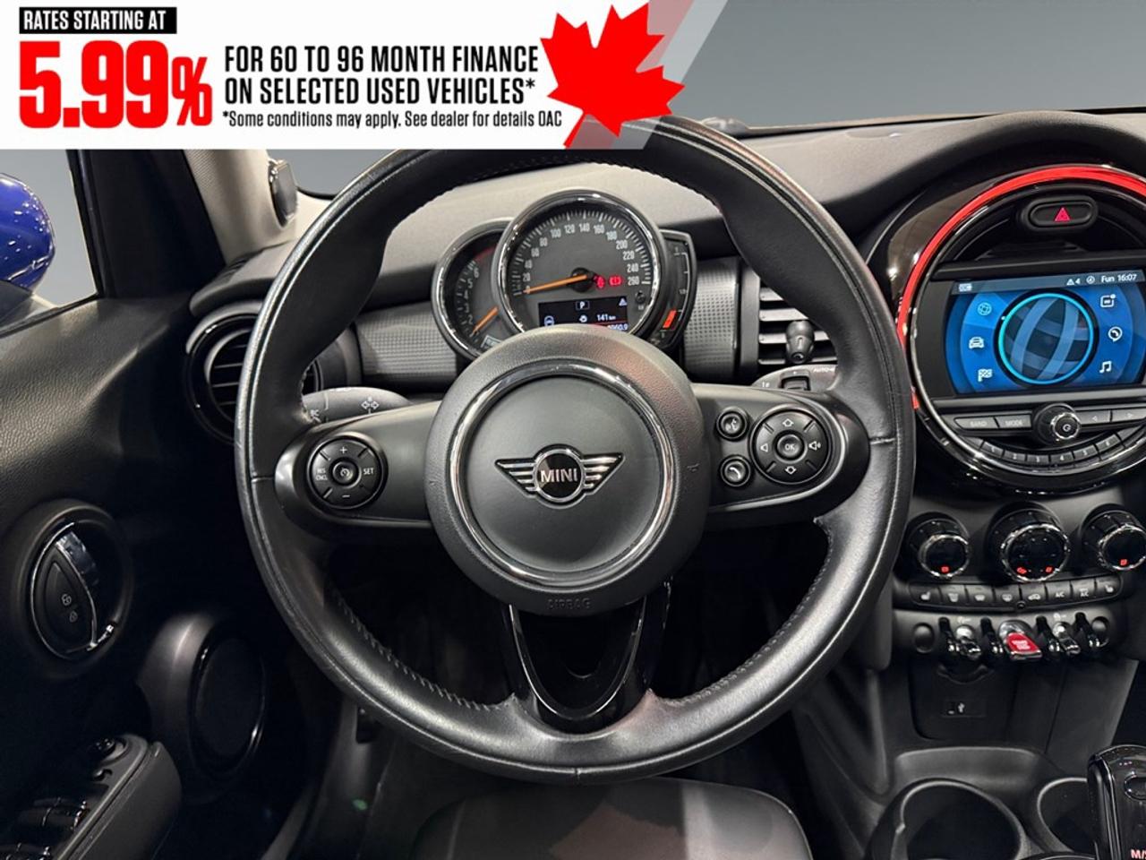 2021 MINI 5 Door Cooper Photo