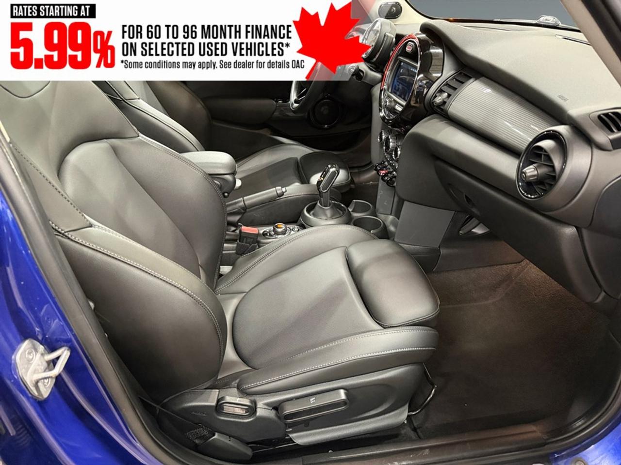2021 MINI 5 Door Cooper Photo