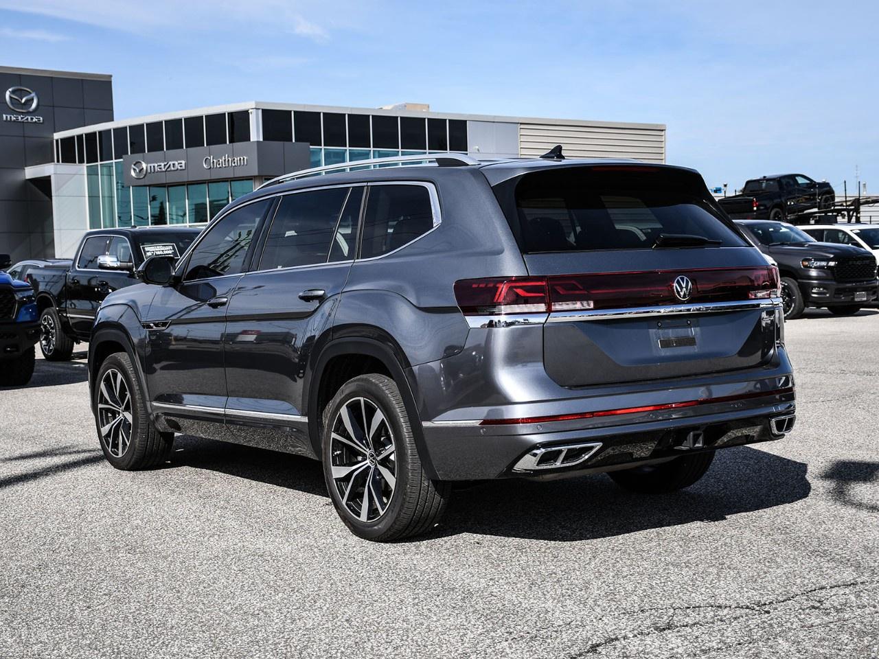 2024 Volkswagen Atlas Execline 2.0 TSI 4MOTION Photo