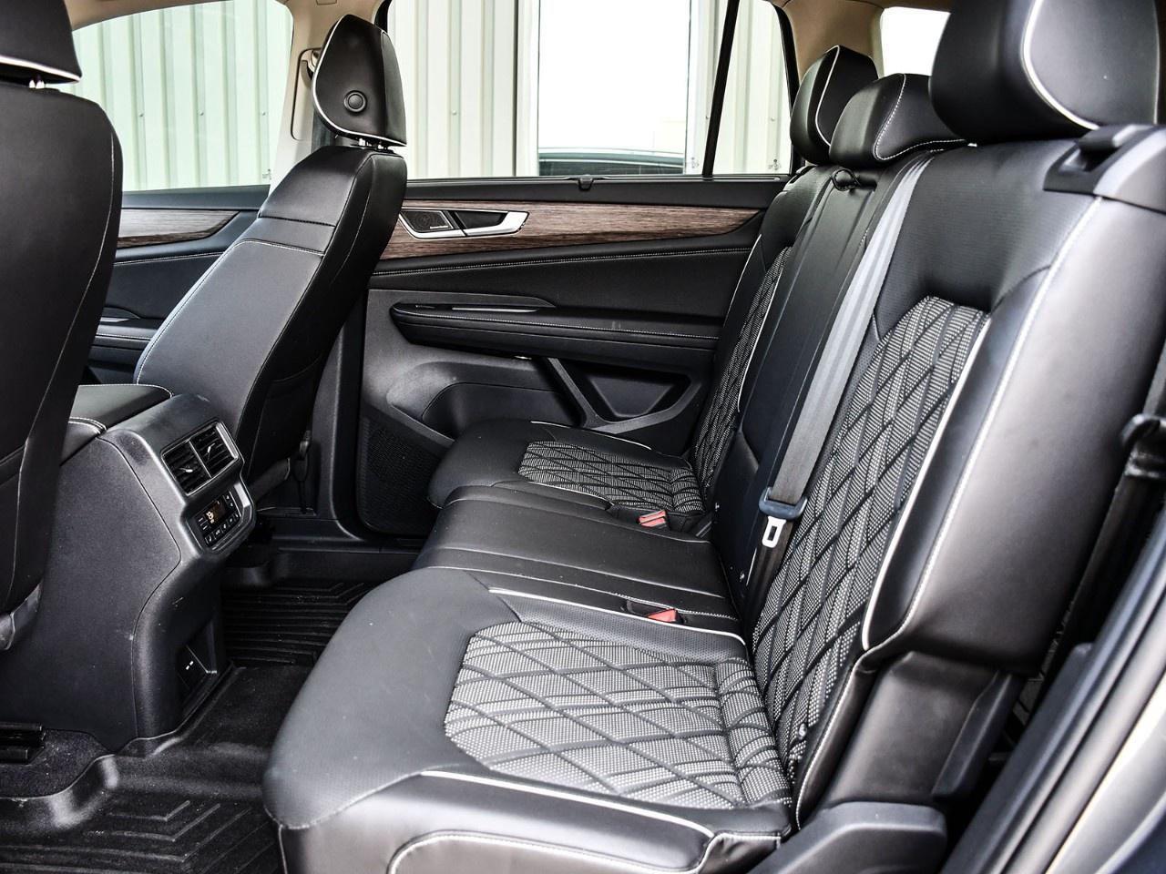 2024 Volkswagen Atlas Execline 2.0 TSI 4MOTION Photo