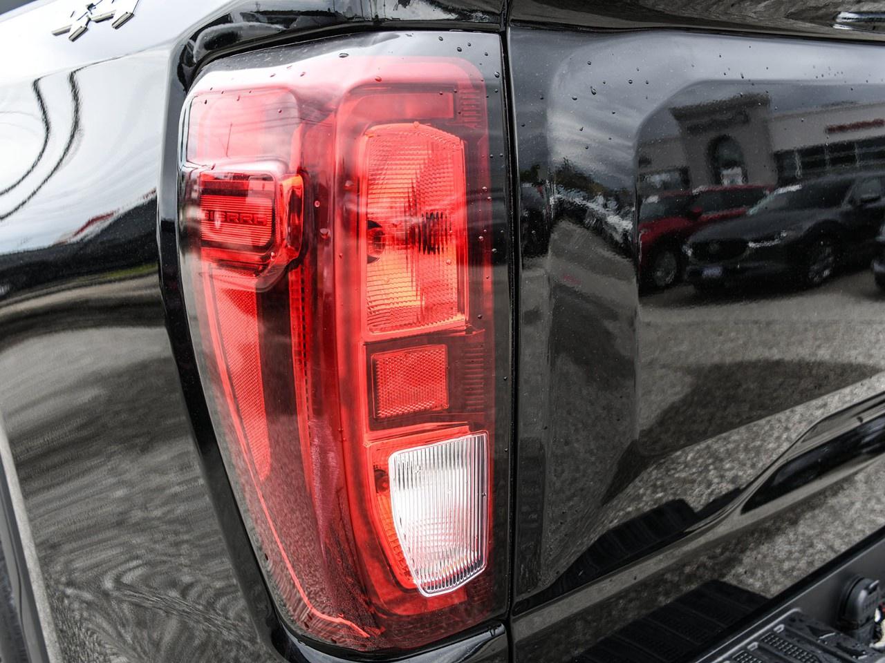 2024 GMC Sierra 1500 Crew Cab Standard Box 4-Wheel Drive Elevation Photo