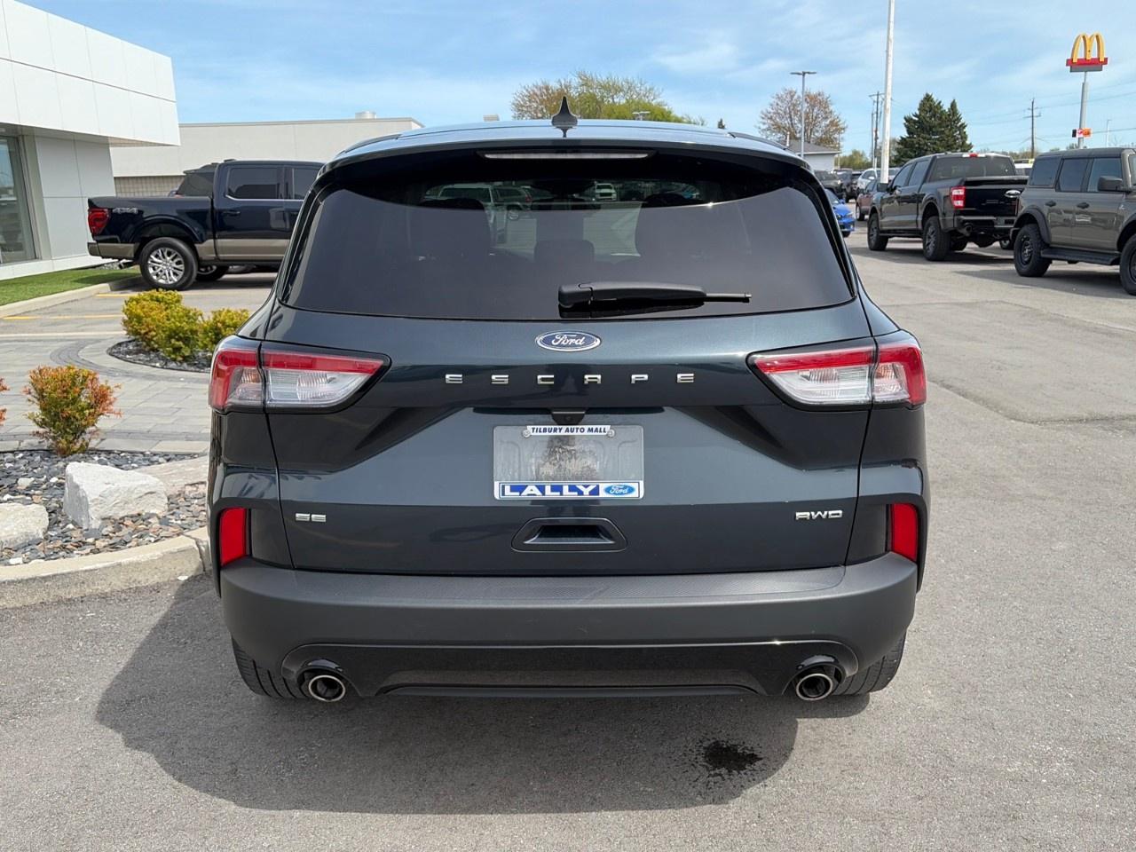 2022 Ford Escape SE AWD Photo