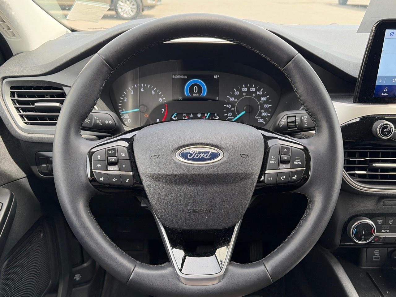 2022 Ford Escape SE AWD Photo