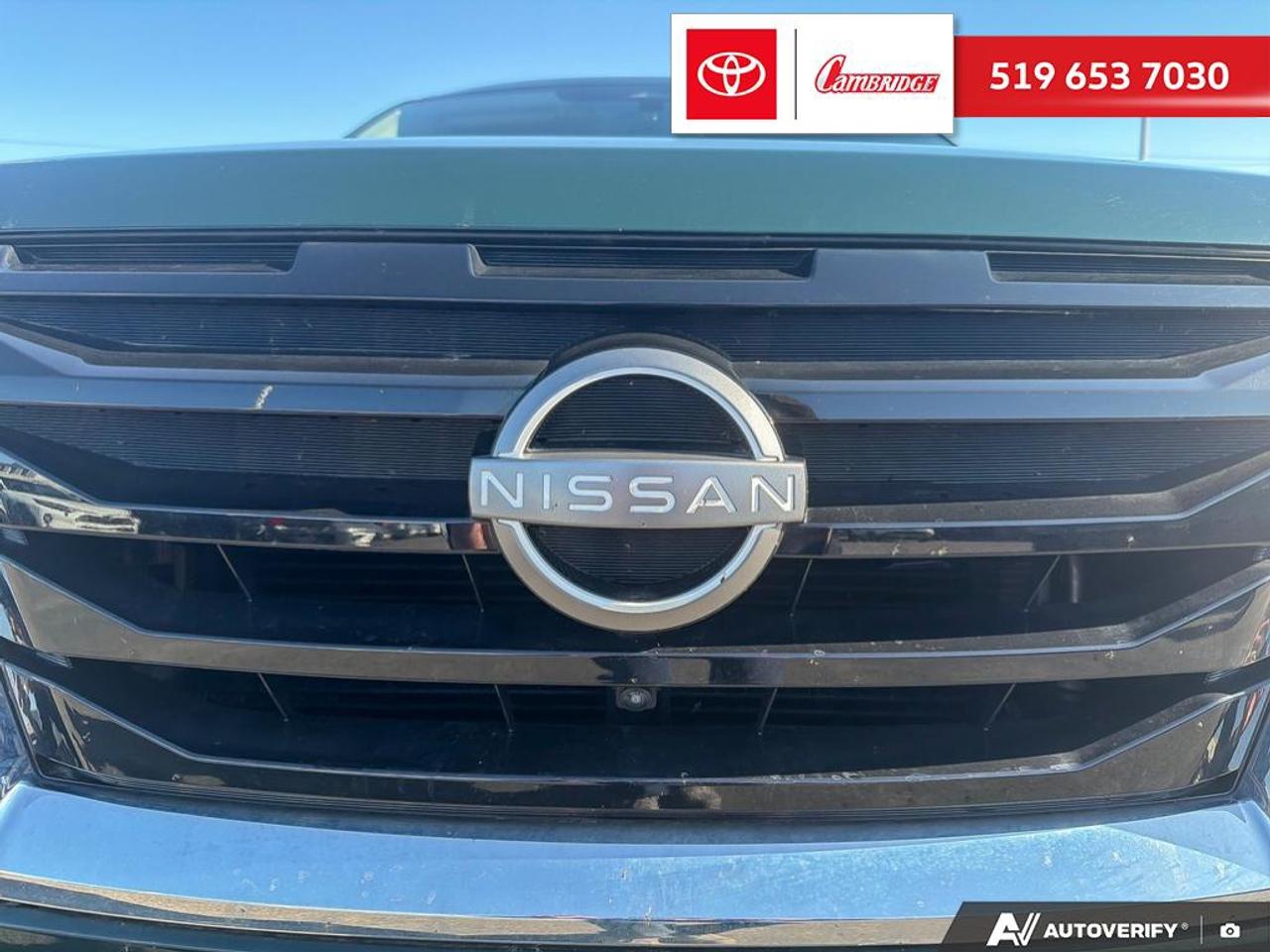2023 Nissan Pathfinder SL Photo