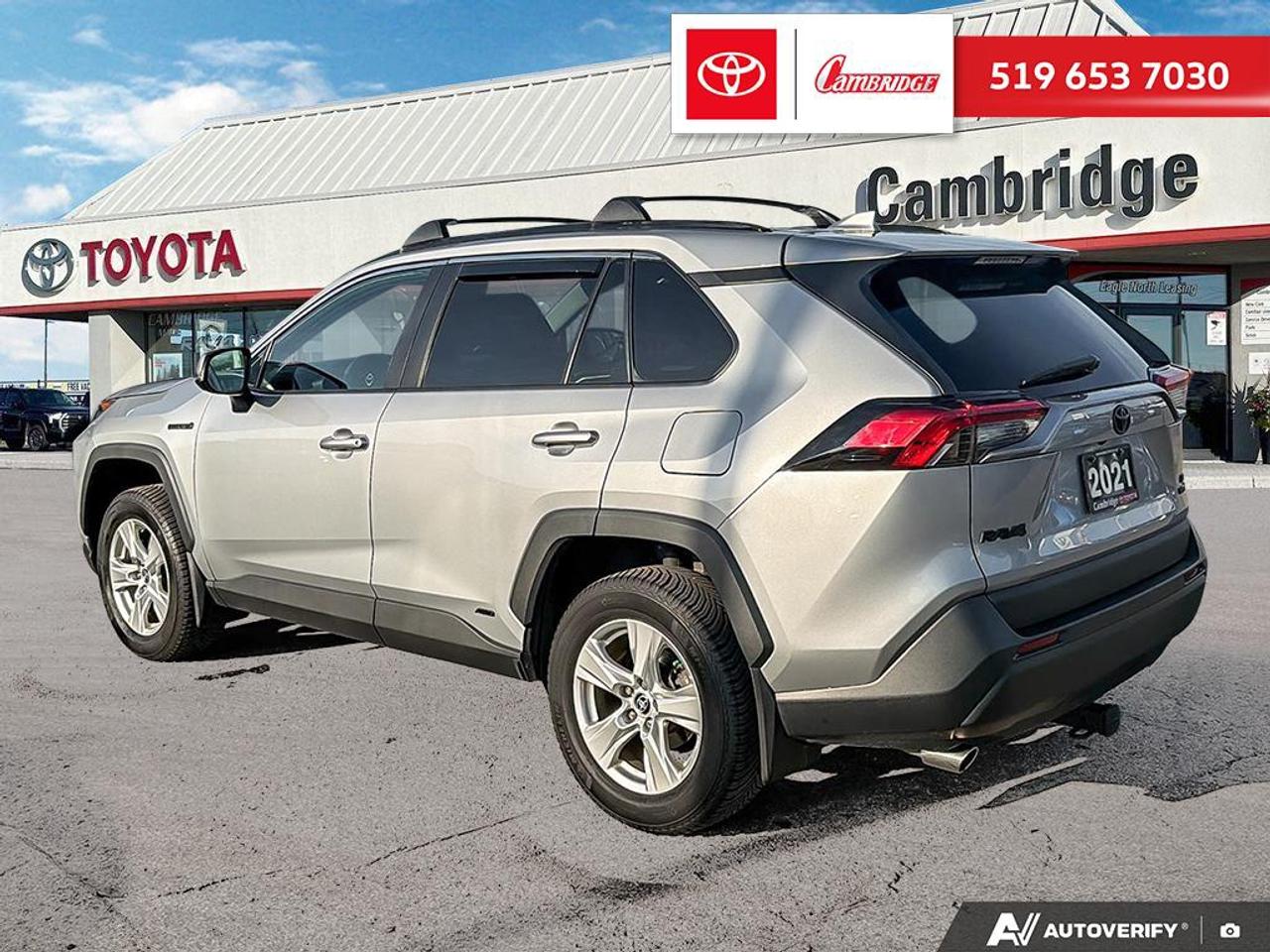 2021 Toyota RAV4 Hybrid LE Photo3
