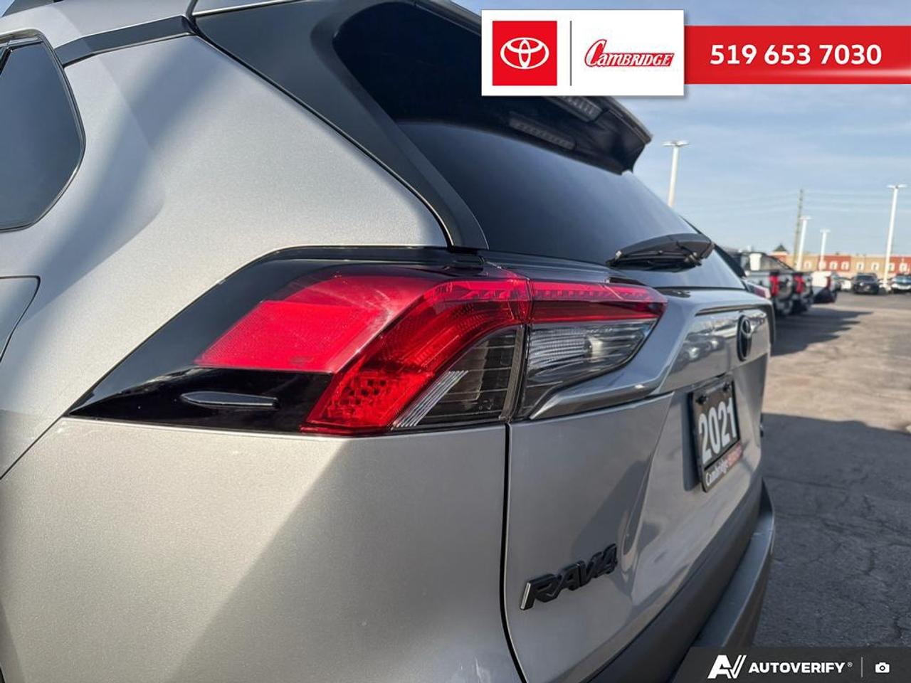 2021 Toyota RAV4 Hybrid LE Photo