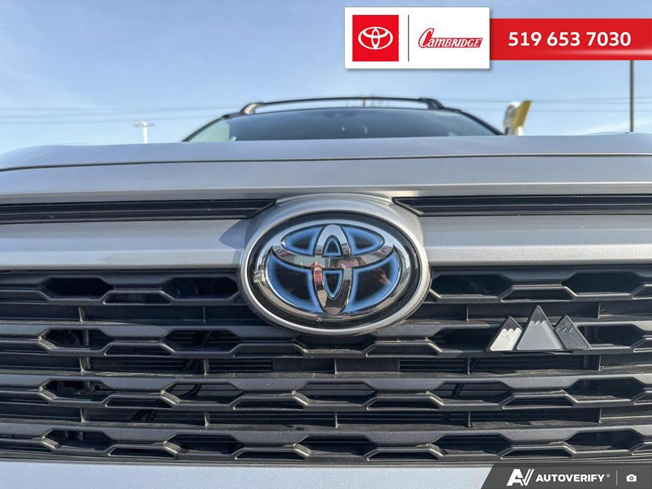 2021 Toyota RAV4 Hybrid LE Photo