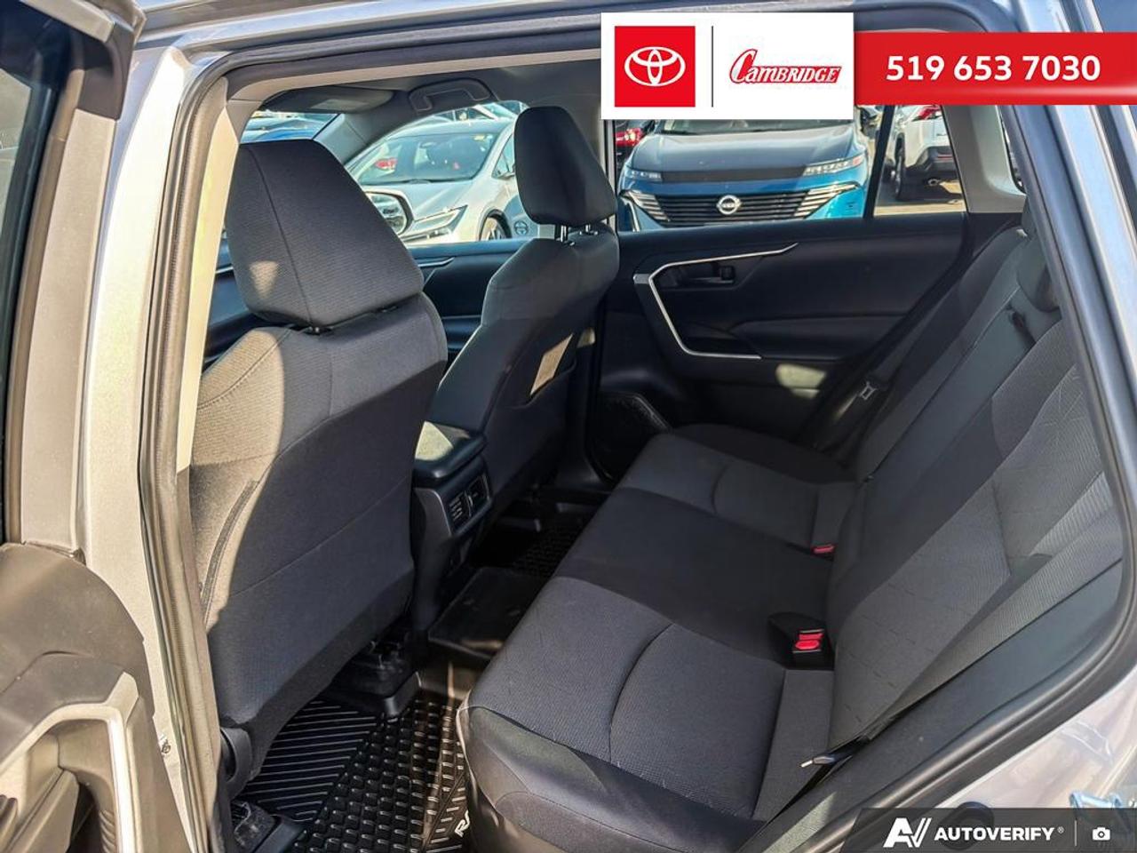 2021 Toyota RAV4 Hybrid LE Photo
