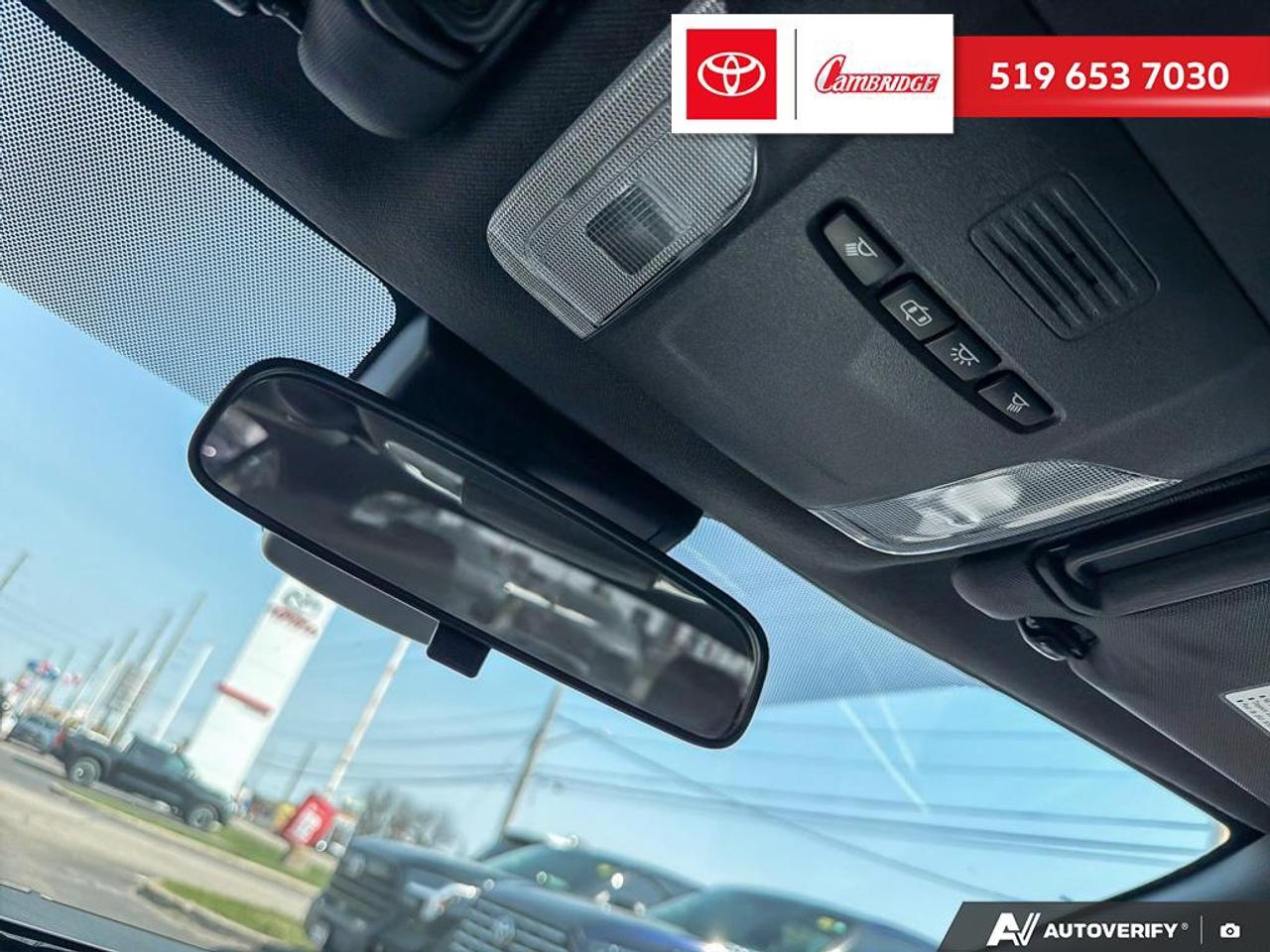 2021 Toyota Corolla SE Photo
