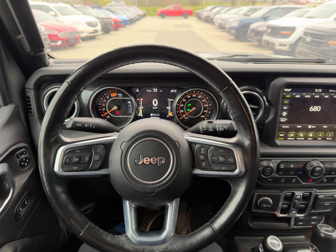 2020 Jeep Wrangler Unlimited Sahara ALTITUDE PK| LTHR|COLD WTHR GRP|NAV/SND GRP|LED GR Photo