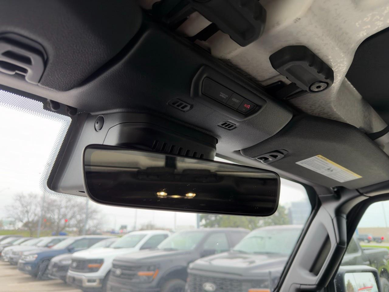 2020 Jeep Wrangler Unlimited Sahara ALTITUDE PK| LTHR|COLD WTHR GRP|NAV/SND GRP|LED GR Photo