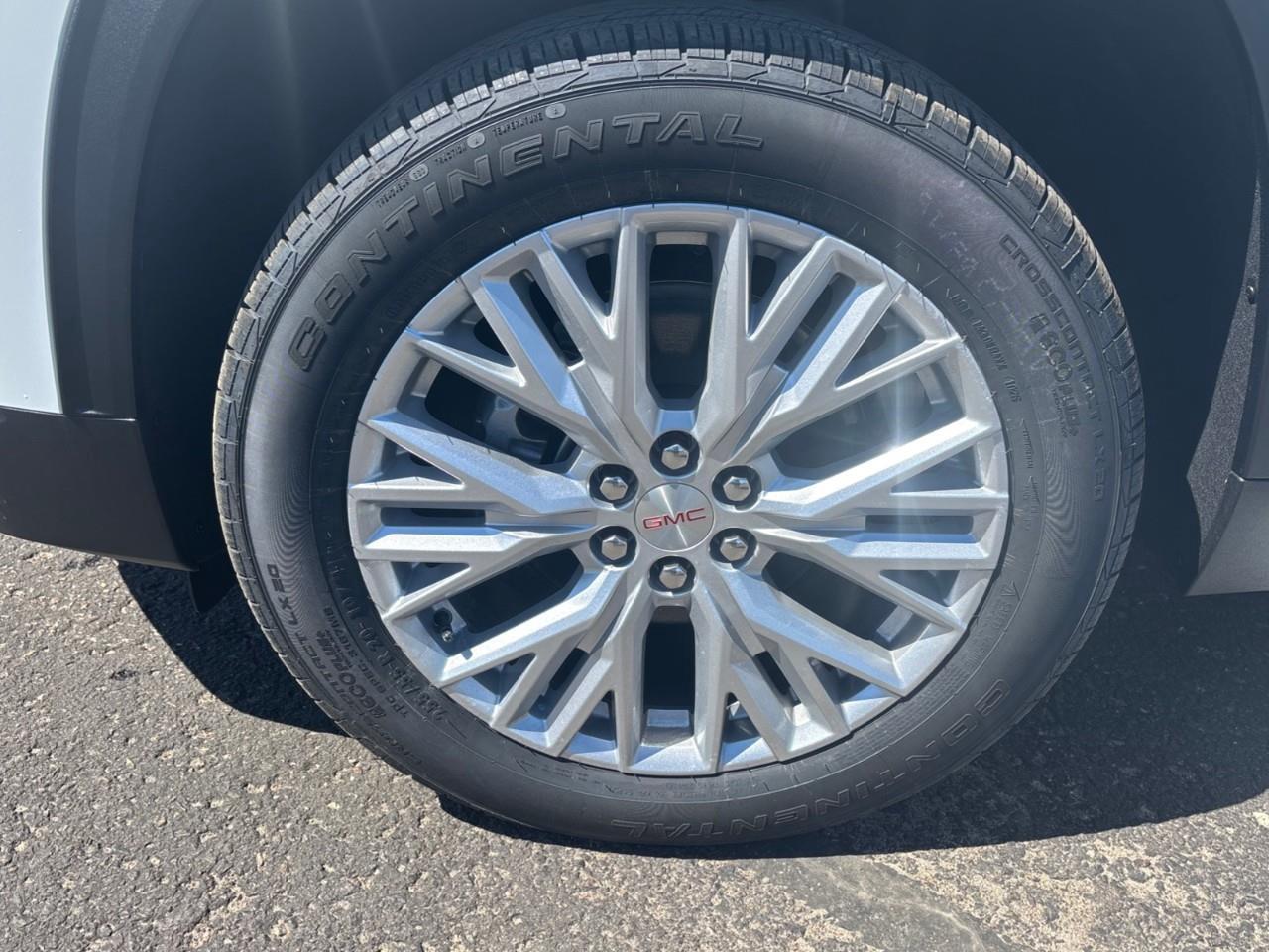 2026 GMC Acadia Elevation New 7 Passenger AWD SUV with Panoramic Sunroof, Heated First and Second Row Seats, Heated Steering Wheel, Heated Front Wiper Park, Drivers Head-Up Display, Adaptive Cruise Control, and a 15 Diagonal P Photo4