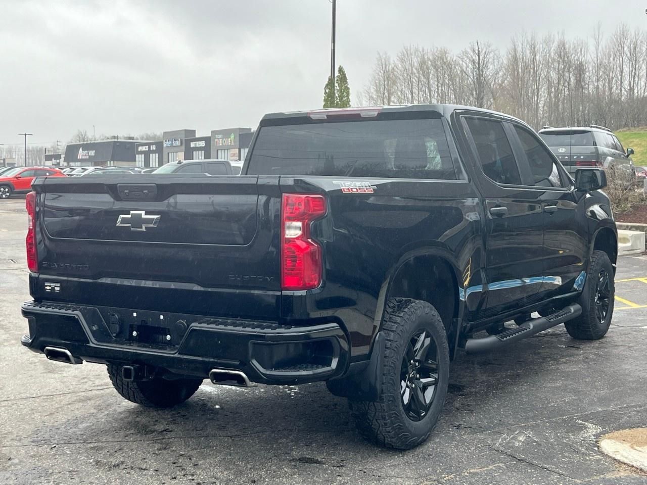 2024 Chevrolet Silverado 1500 Crew Cab Short Box 4-Wheel Drive Custom Trail Boss Photo