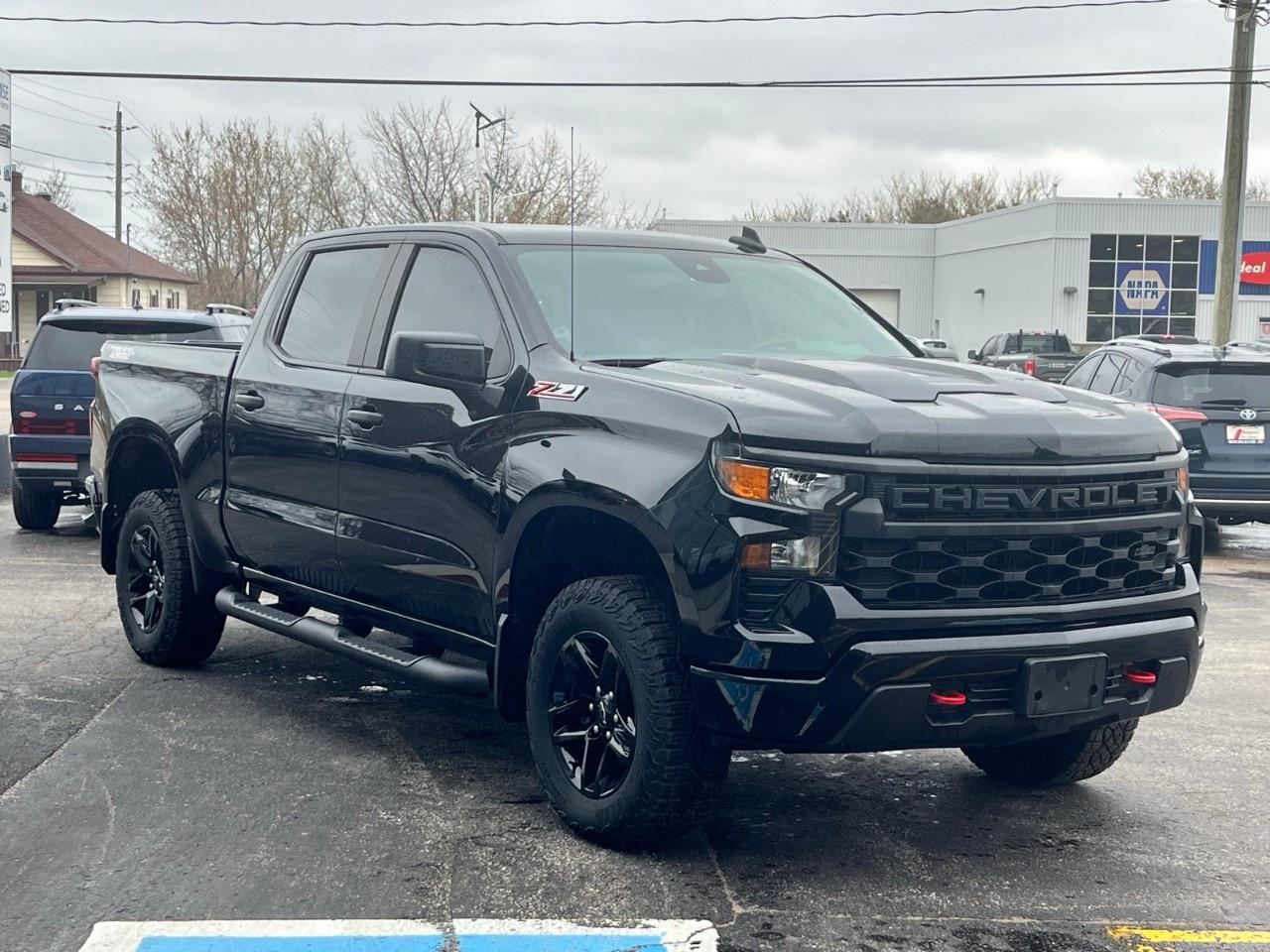 2024 Chevrolet Silverado 1500 Crew Cab Short Box 4-Wheel Drive Custom Trail Boss Photo