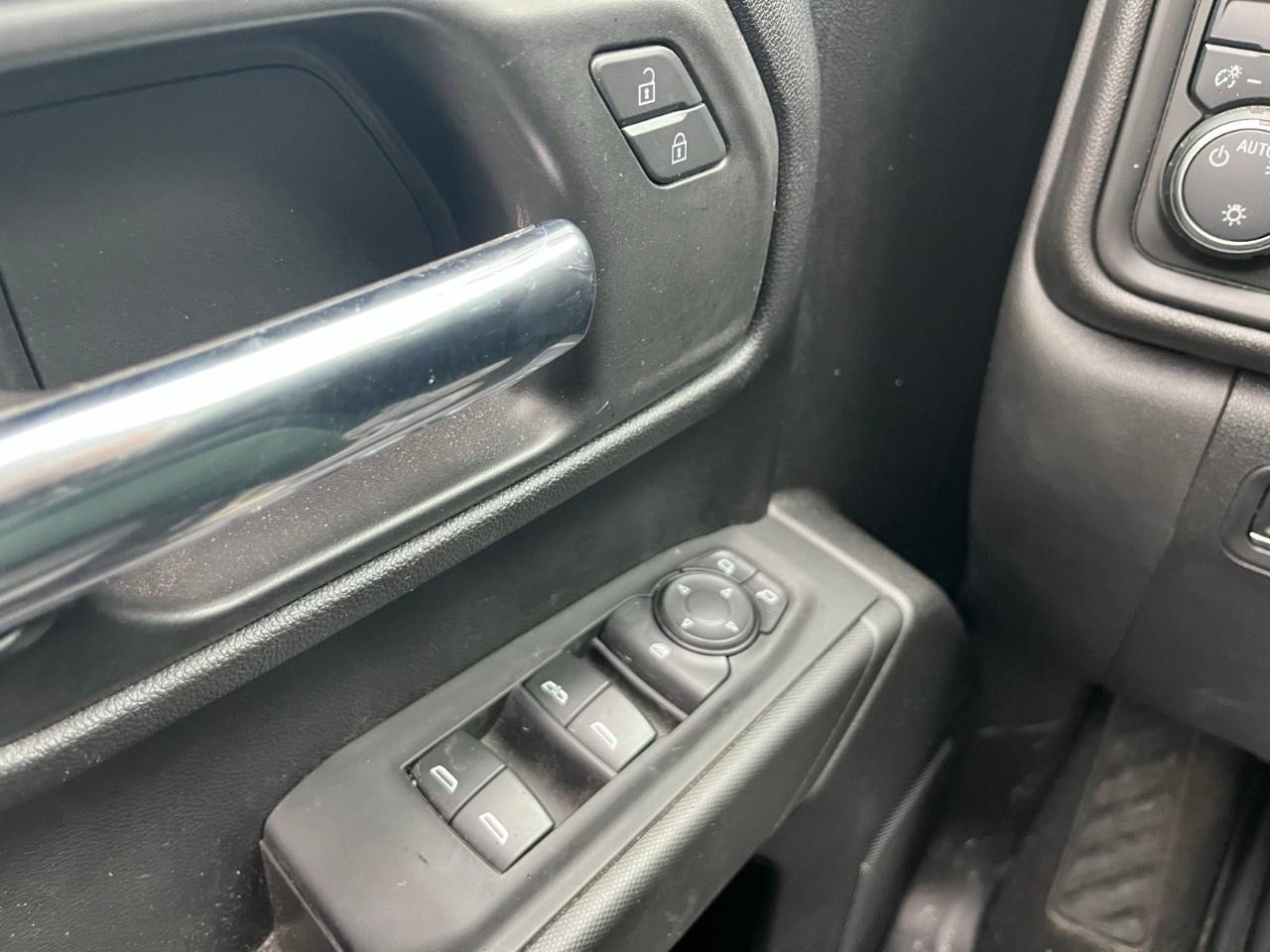 2024 Chevrolet Silverado 1500 Crew Cab Short Box 4-Wheel Drive Custom Trail Boss Photo