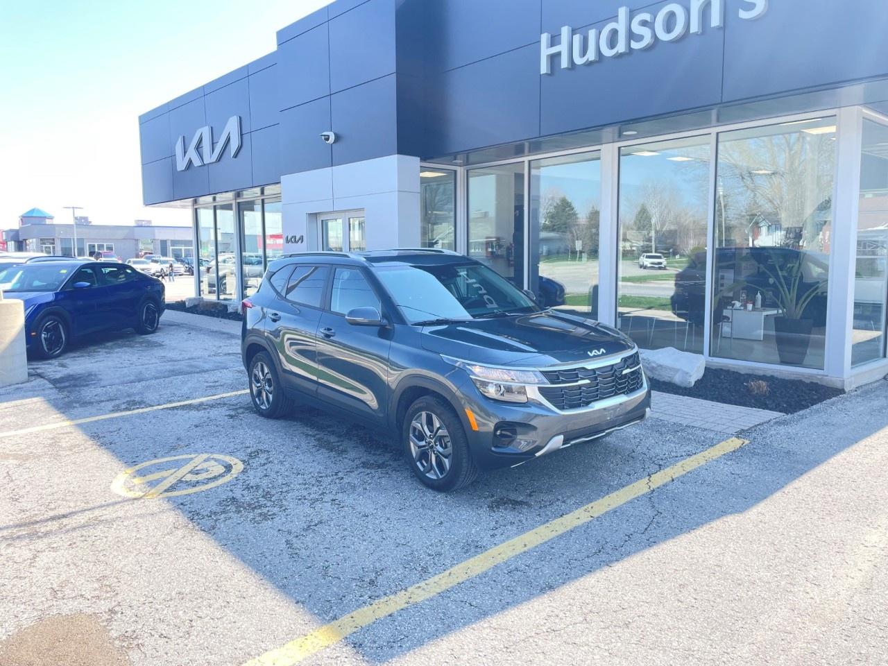 2024 Kia Seltos LX AWD Photo0