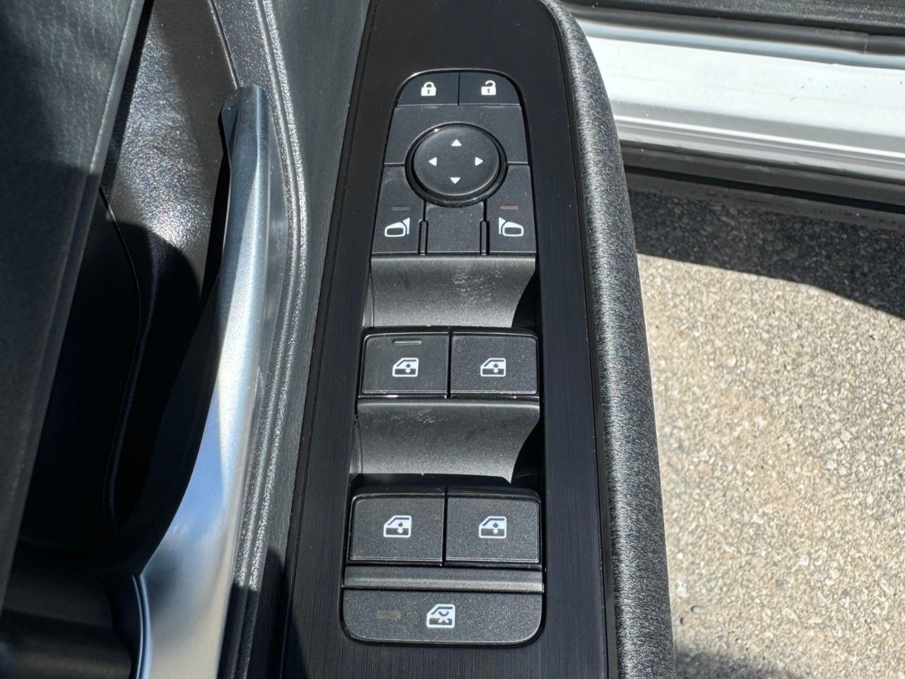2026 Nissan Kicks SV FWD Photo