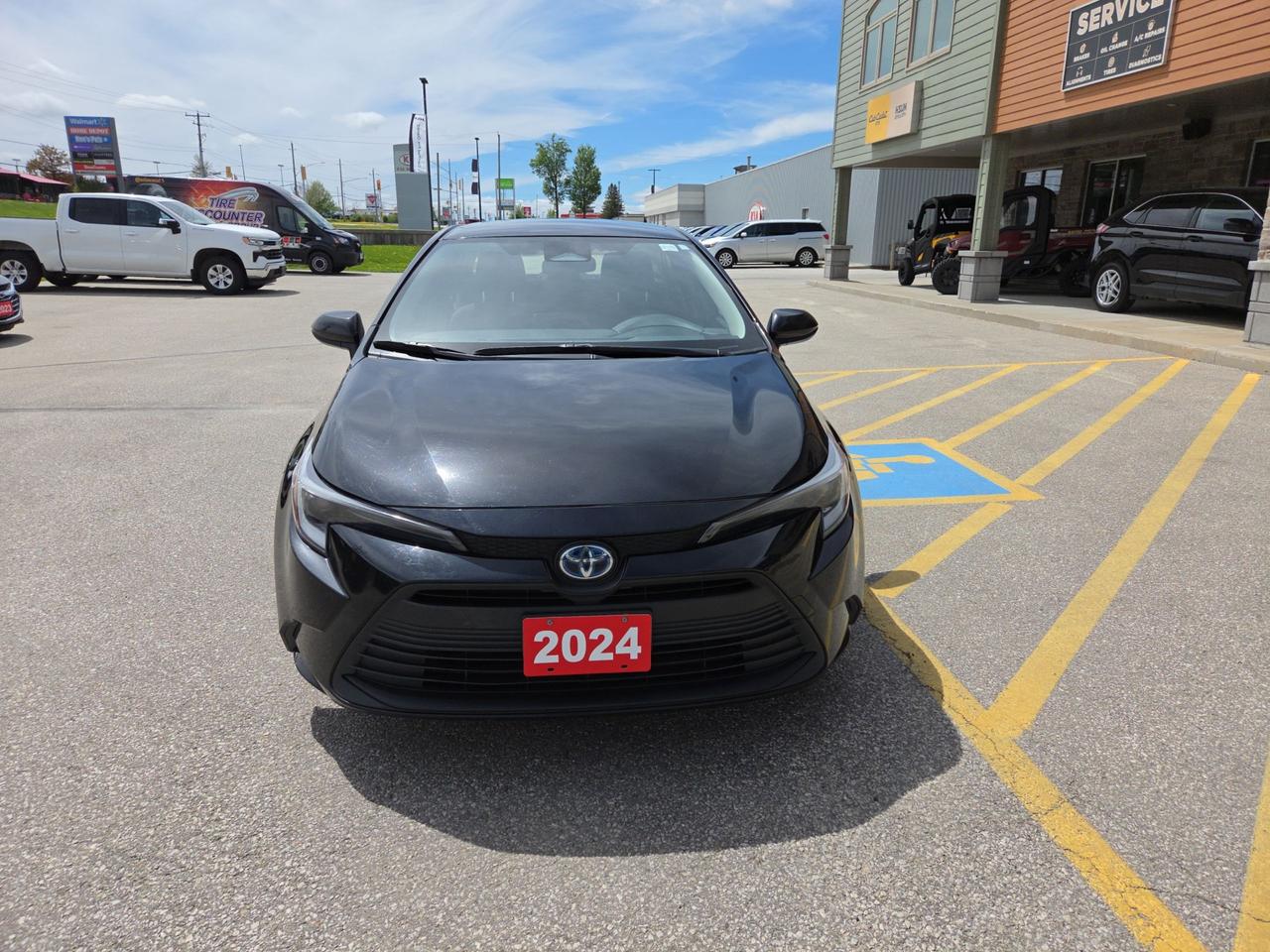 2024 Toyota Corolla Hybrid LE Photo