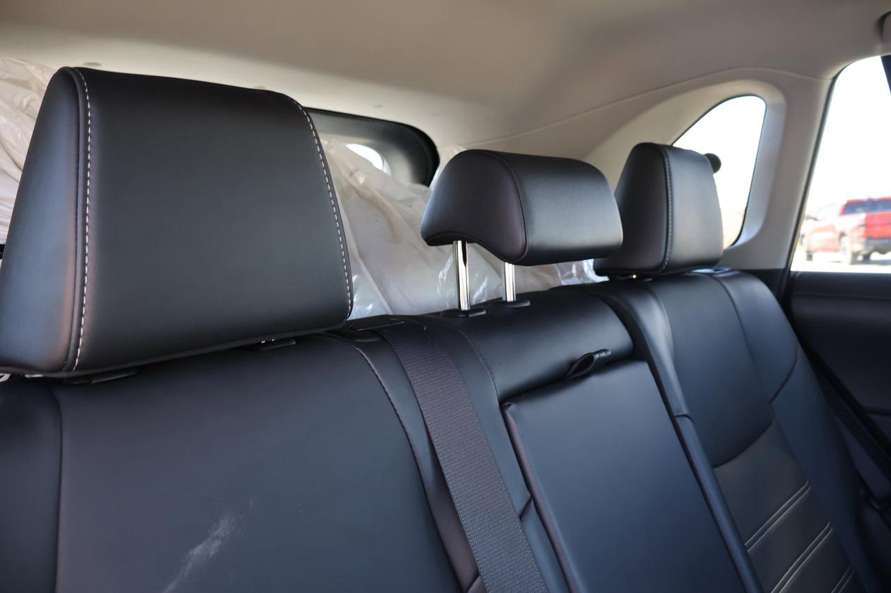 2023 Toyota RAV4 XLE | | Sunroof | Photo