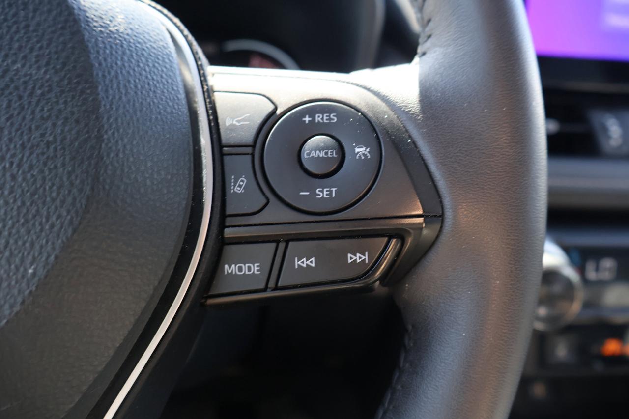2023 Toyota RAV4 XLE | | Sunroof | Photo