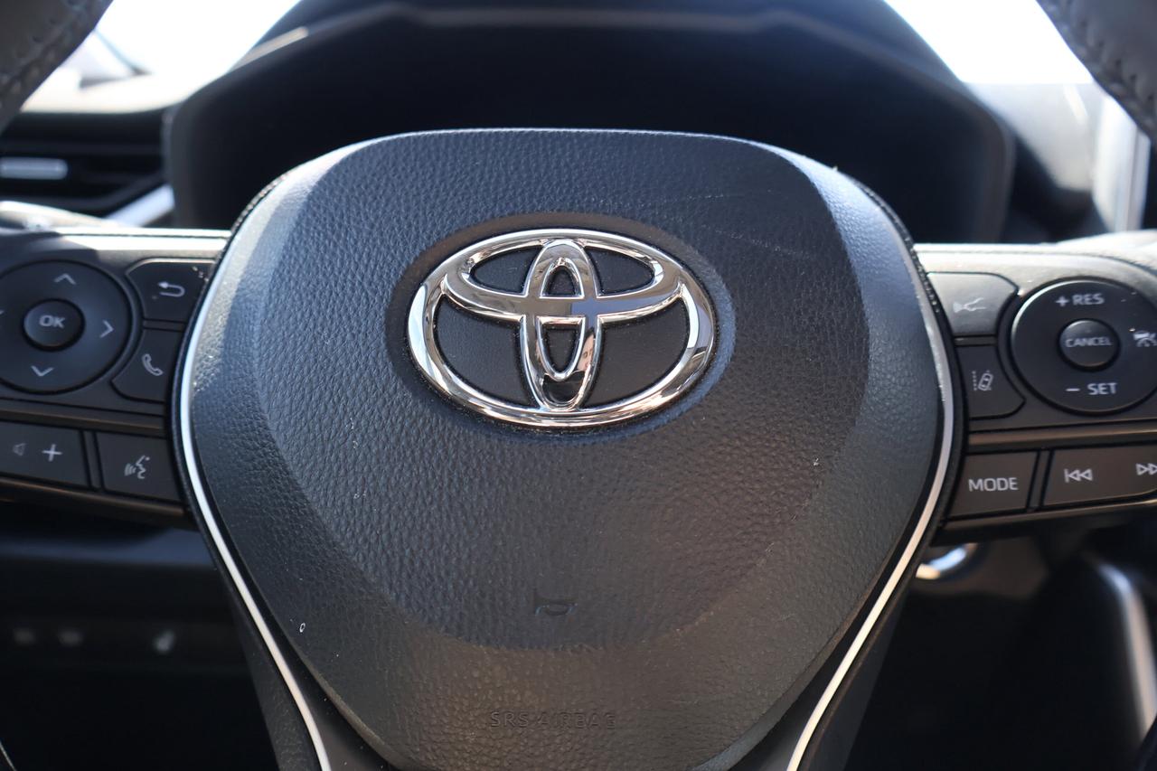 2023 Toyota RAV4 XLE | | Sunroof | Photo