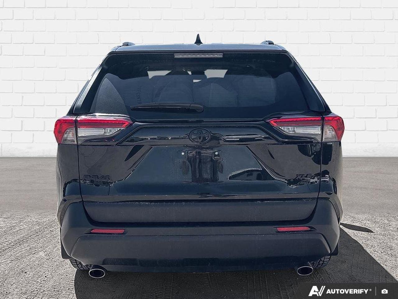 2023 Toyota RAV4 XLE | | Sunroof | Photo