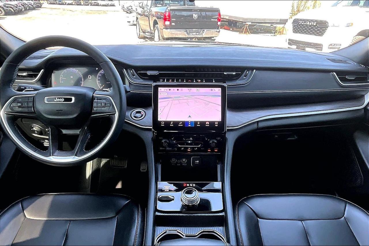 2024 Jeep Grand Cherokee L Limited | 6Seat | HeatedLeather | SafetyTech | 4x4 Photo