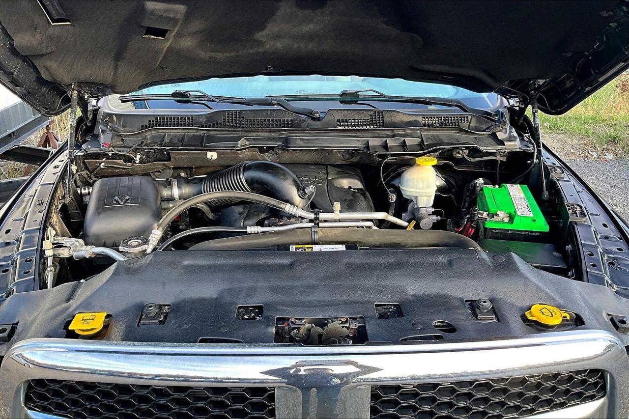 2017 RAM 1500 SLT Quad Cab V8 | AS IS | 4X4 Photo