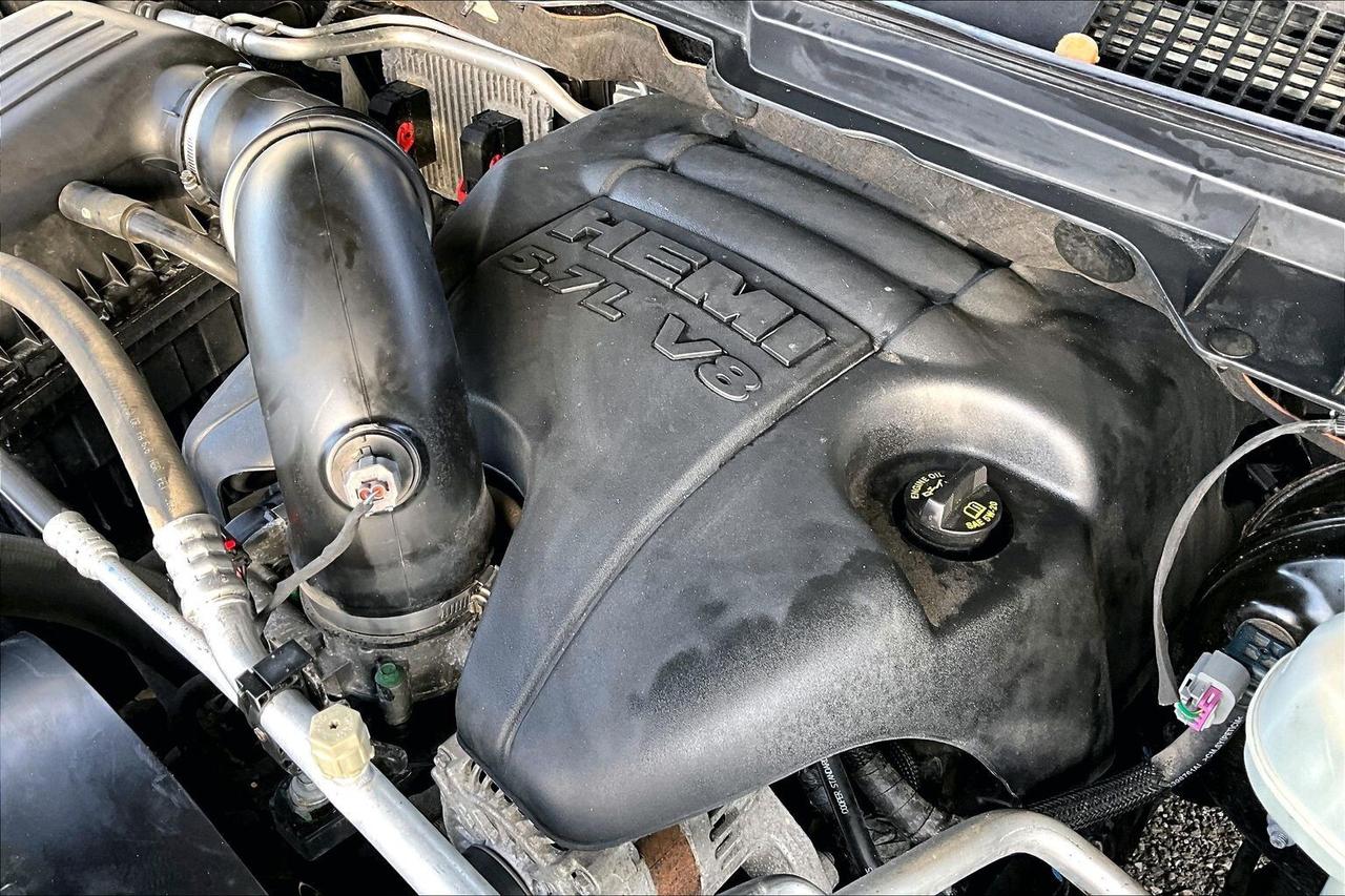 2017 RAM 1500 SLT Quad Cab V8 | AS IS | 4X4 Photo