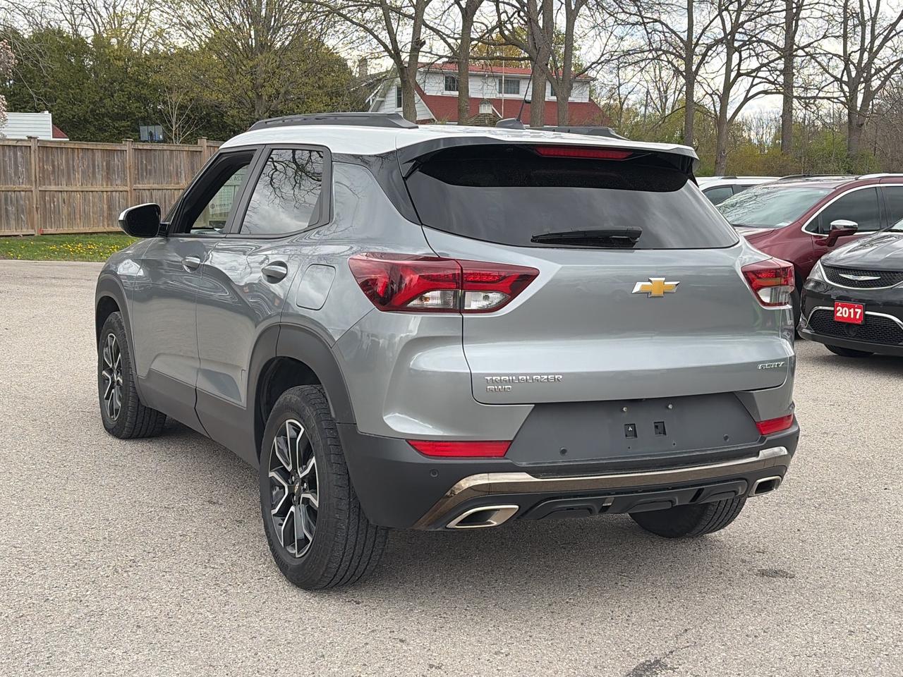2023 Chevrolet TrailBlazer AWD, ACTIV, LEATHER, SUNROOF, REMOTE START! - Photo #4
