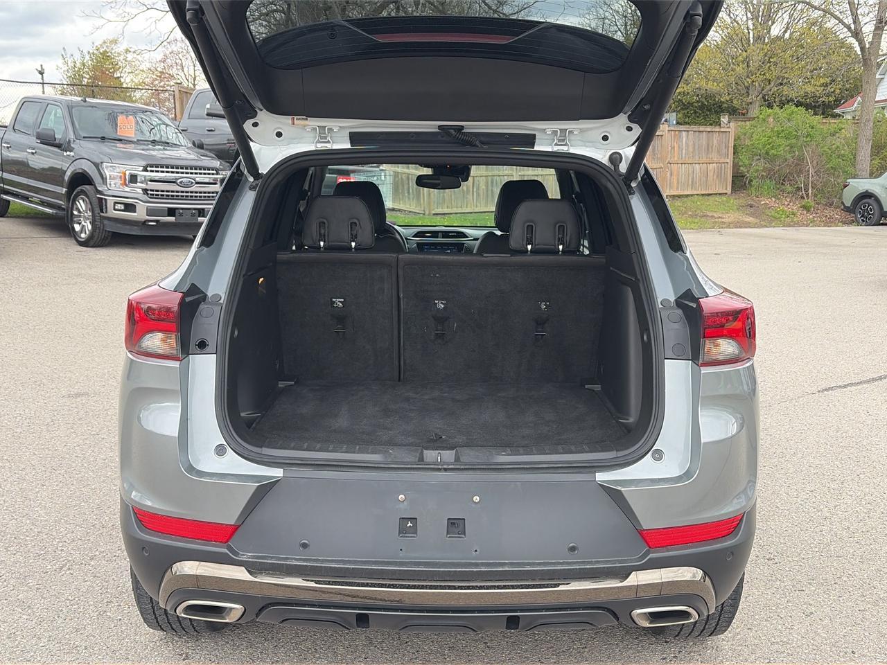 2023 Chevrolet TrailBlazer AWD, ACTIV, LEATHER, SUNROOF, REMOTE START! Photo