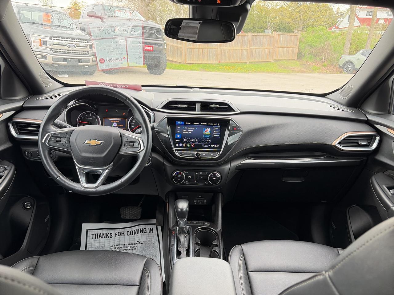 2023 Chevrolet TrailBlazer AWD, ACTIV, LEATHER, SUNROOF, REMOTE START! Photo