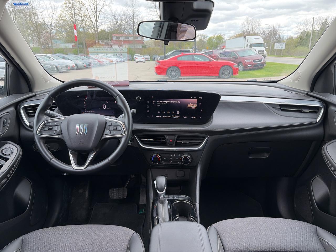 2024 Buick Encore GX PREFERRED, ONLY 18 000 KMS! REMOTE START! Photo