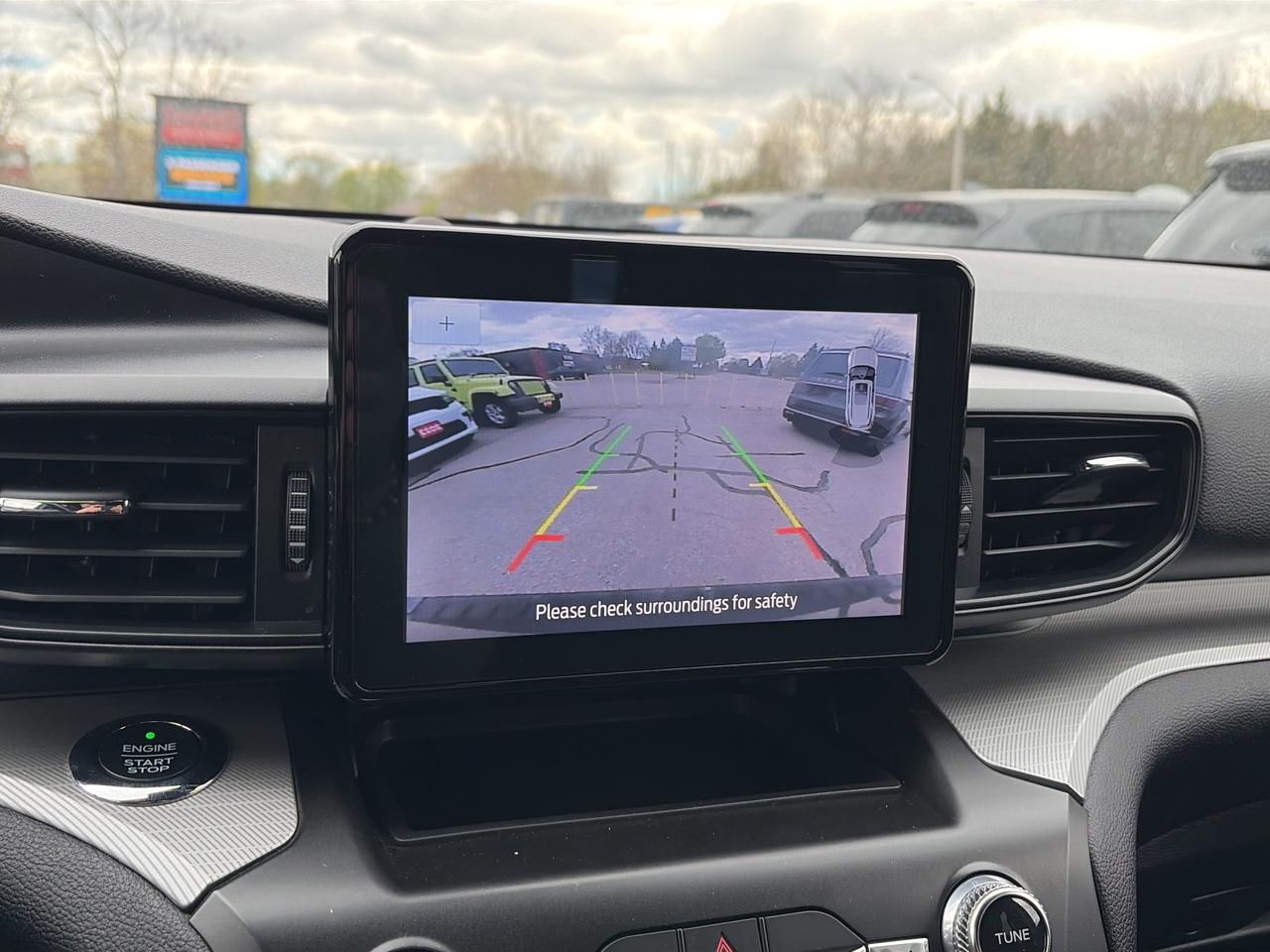 2020 Ford Explorer XLT 4WD, AUTO HIGHBEAMS, BACK UP CAMERA! - Photo #23