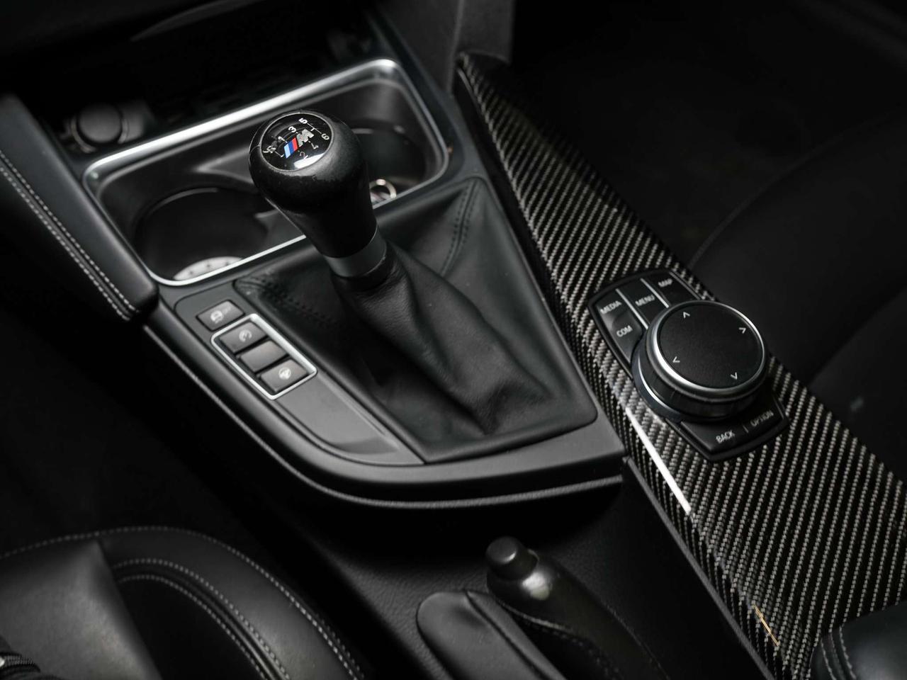 2020 BMW M4 MANUAL | CARBON TRIM | HARMAN KARDON Photo