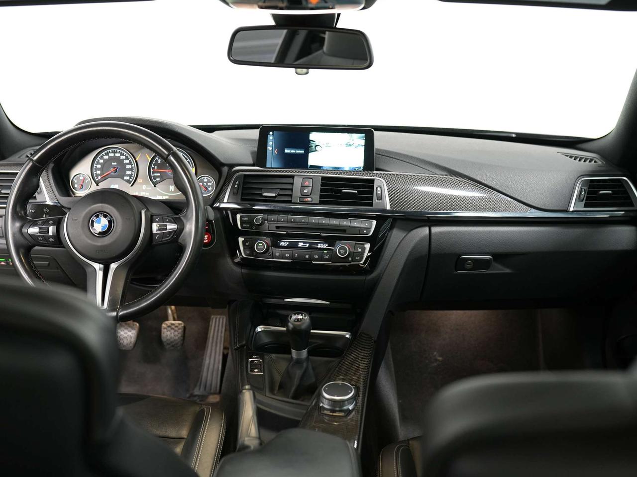 2020 BMW M4 MANUAL | CARBON TRIM | HARMAN KARDON Photo