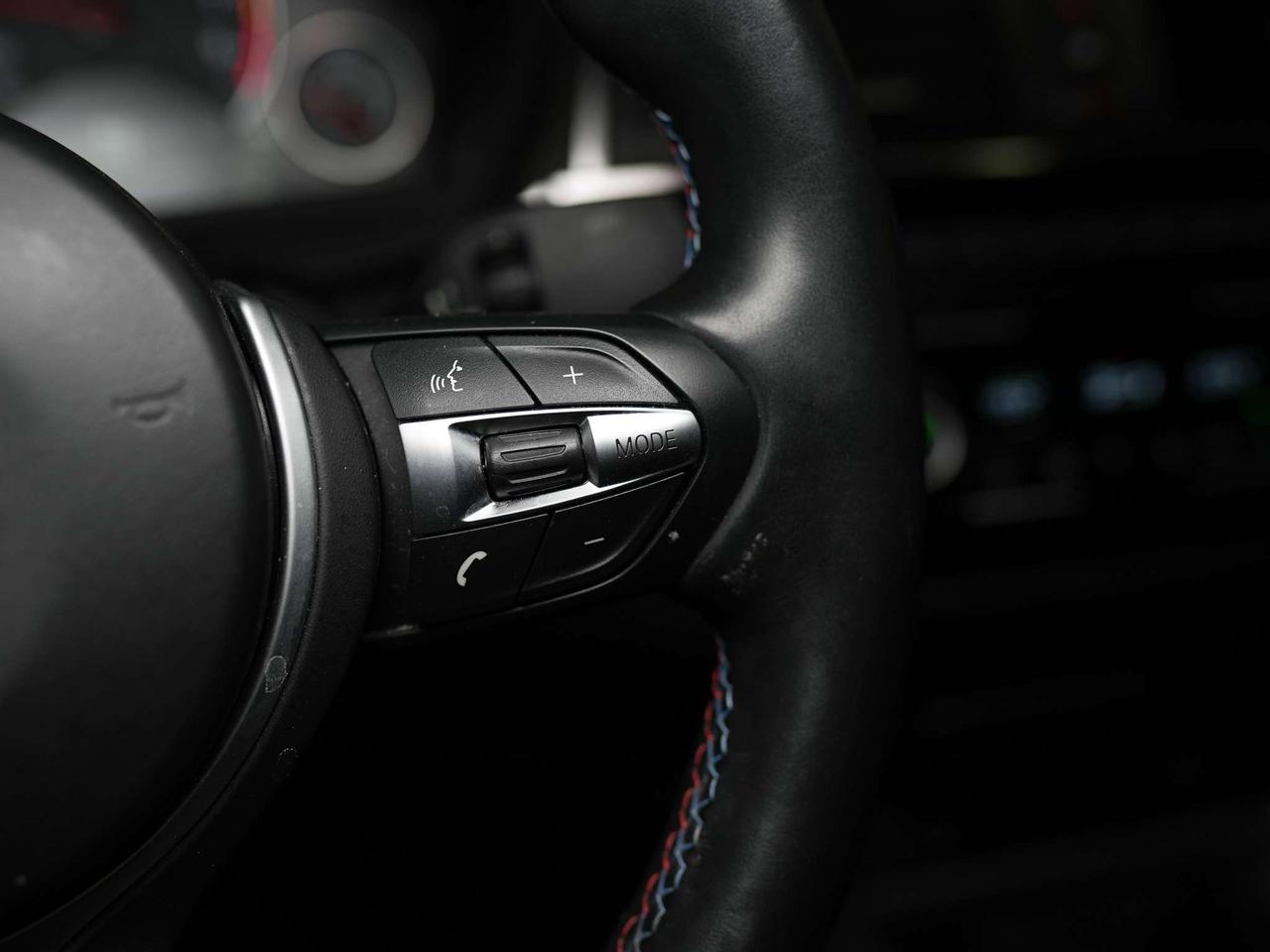 2020 BMW M4 MANUAL | CARBON TRIM | HARMAN KARDON Photo