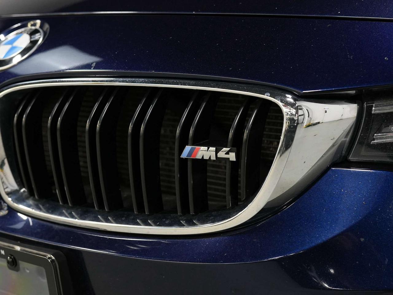 2020 BMW M4 MANUAL | CARBON TRIM | HARMAN KARDON Photo