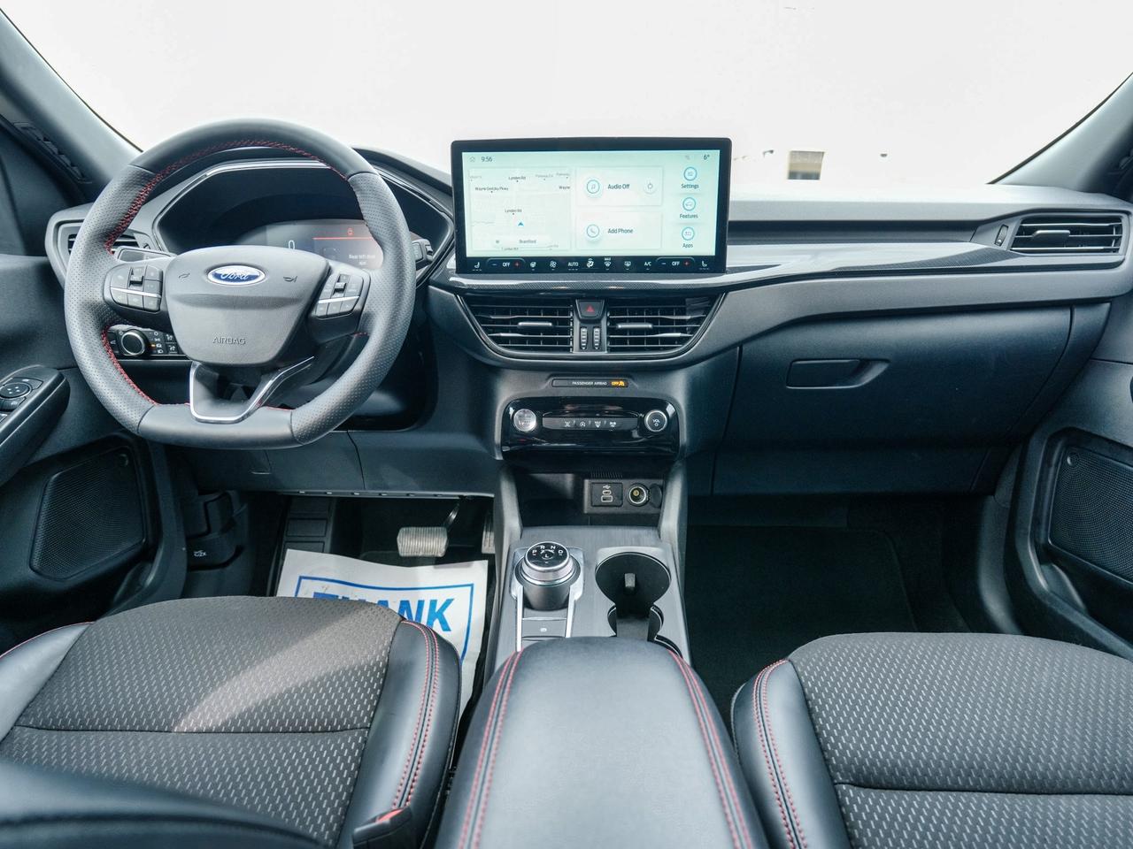 2025 Ford Escape ST-Line AWD | SUPER LOW KM | NON RENTAL! Photo