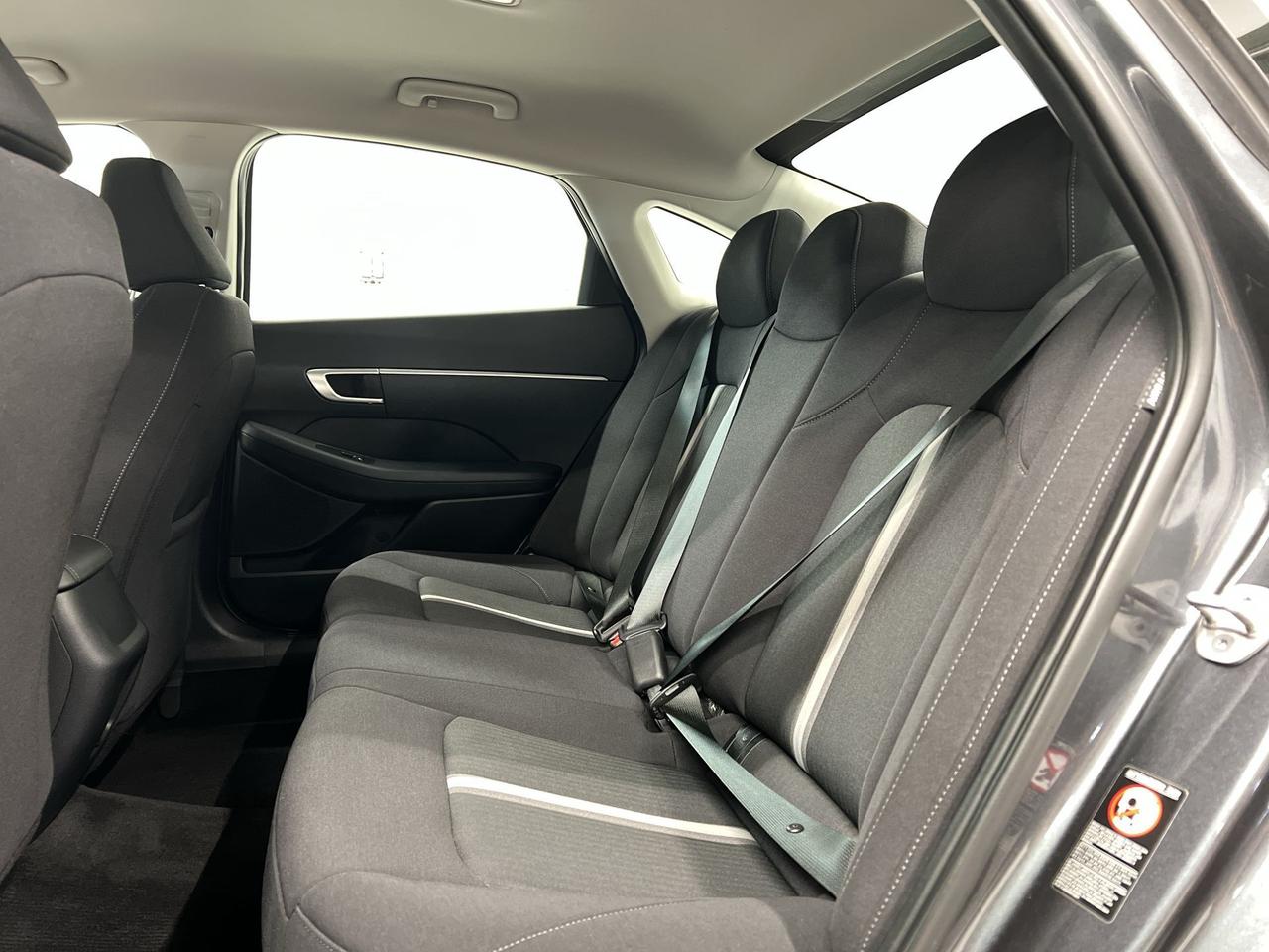2023 Hyundai Sonata LOW KMS! | HTD SEATS | CARPLAY | REMOTE START Photo