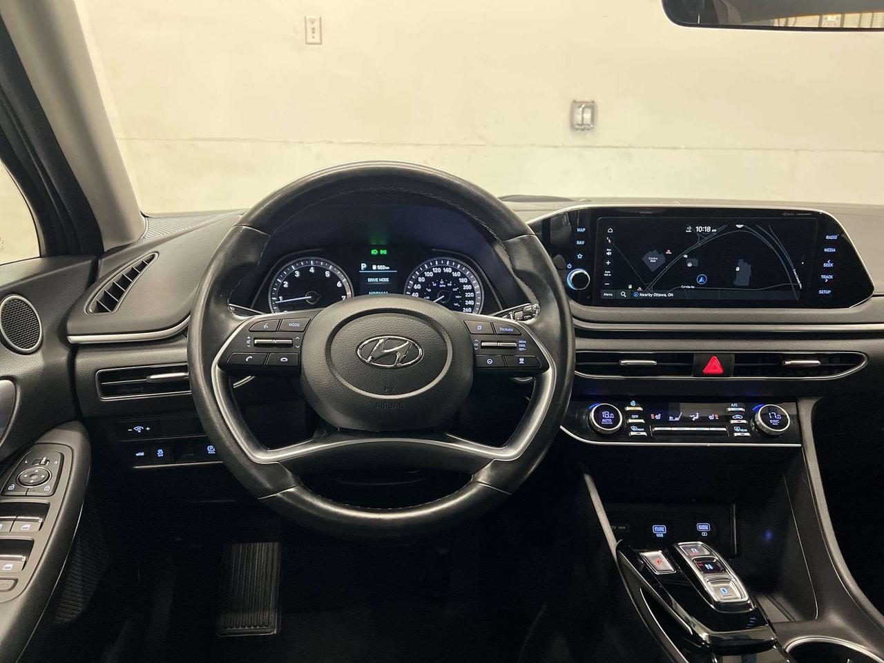 2023 Hyundai Sonata LOW KMS! | HTD SEATS | CARPLAY | REMOTE START Photo