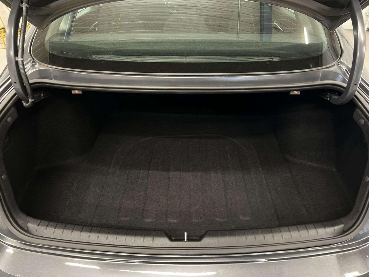 2023 Hyundai Sonata LOW KMS! | HTD SEATS | CARPLAY | REMOTE START Photo