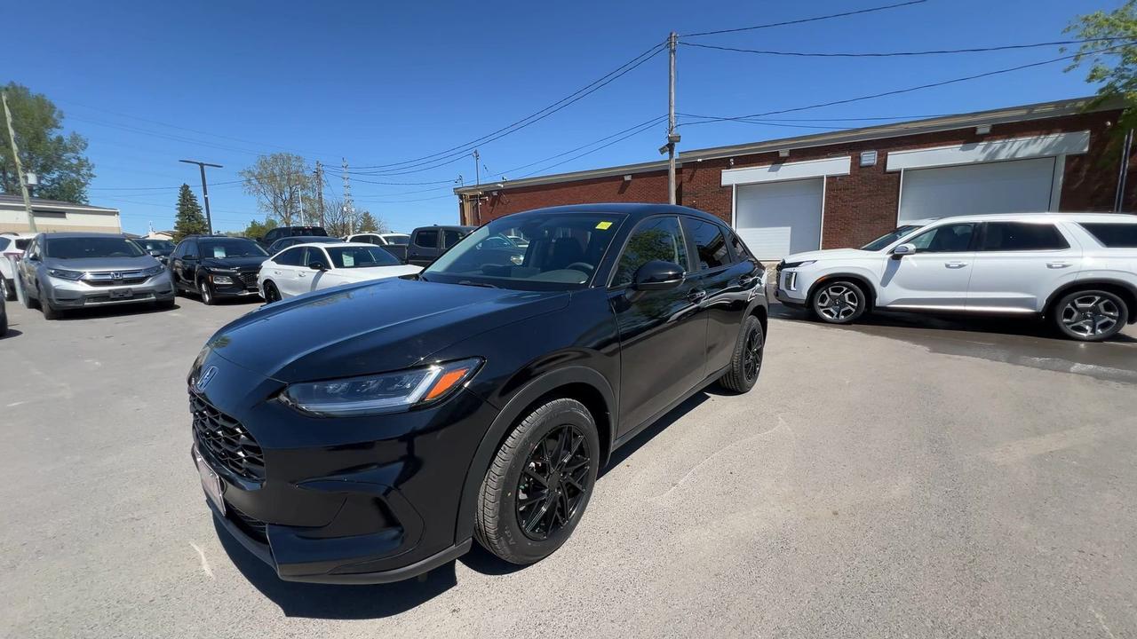 2024 Honda HR-V AWD | HTD SEATS | CARPLAY | REMOTE START | A-C Photo3