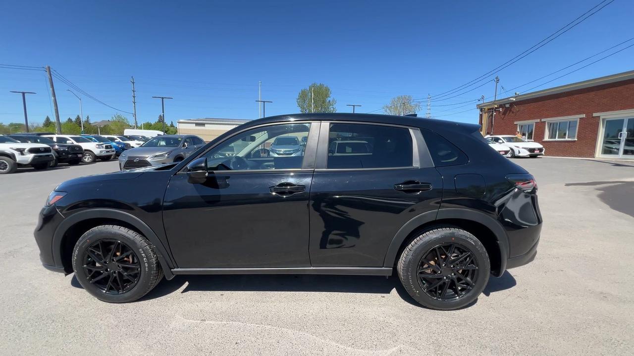 2024 Honda HR-V AWD | HTD SEATS | CARPLAY | REMOTE START | A-C Photo4