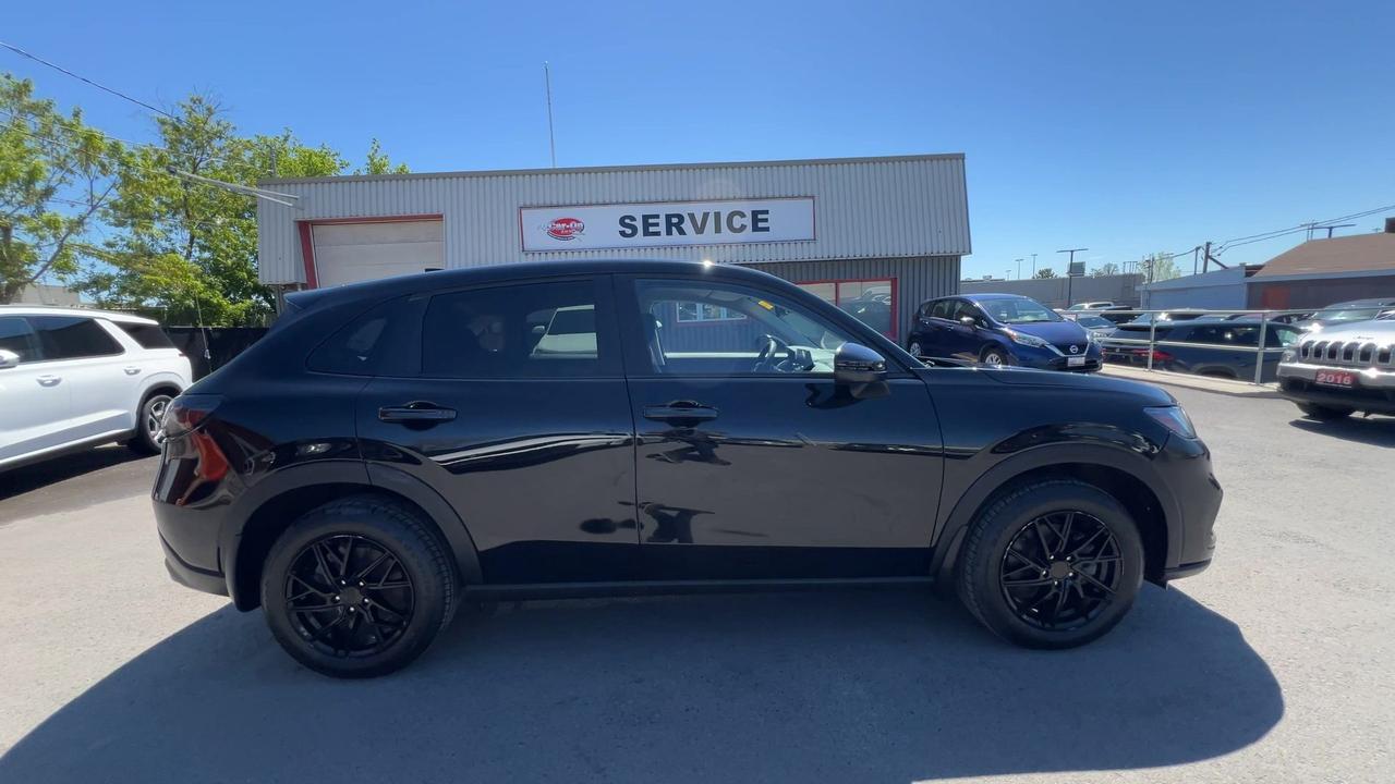 2024 Honda HR-V AWD | HTD SEATS | CARPLAY | REMOTE START | A-C Photo