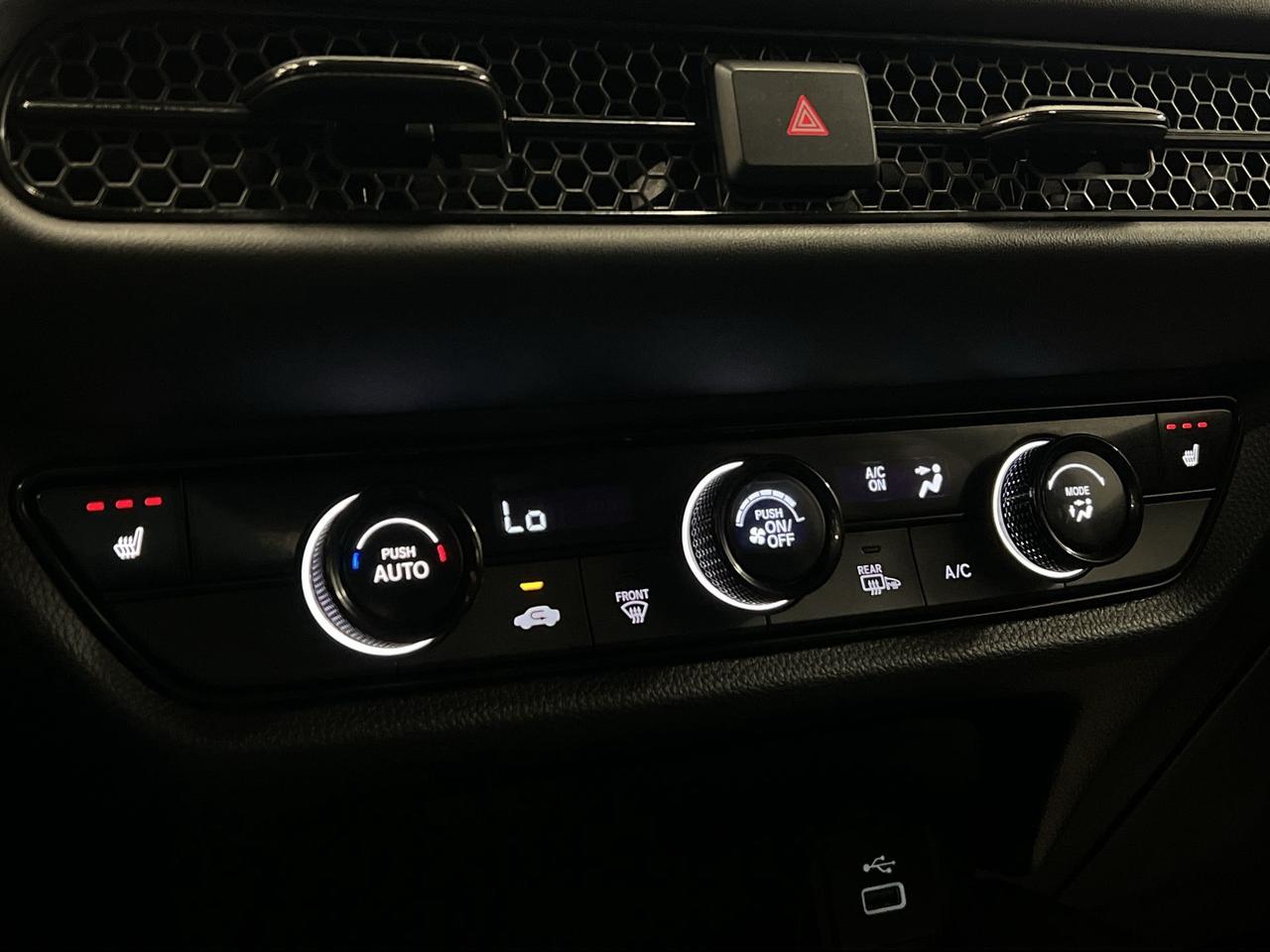 2024 Honda HR-V AWD | HTD SEATS | CARPLAY | REMOTE START | A-C Photo